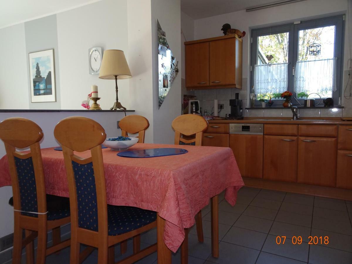 Traumferienwohnung Zwischen Koeln Und Duesseldorf Apartment Leichlingen
